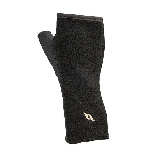 Half glove with anatomical fit.