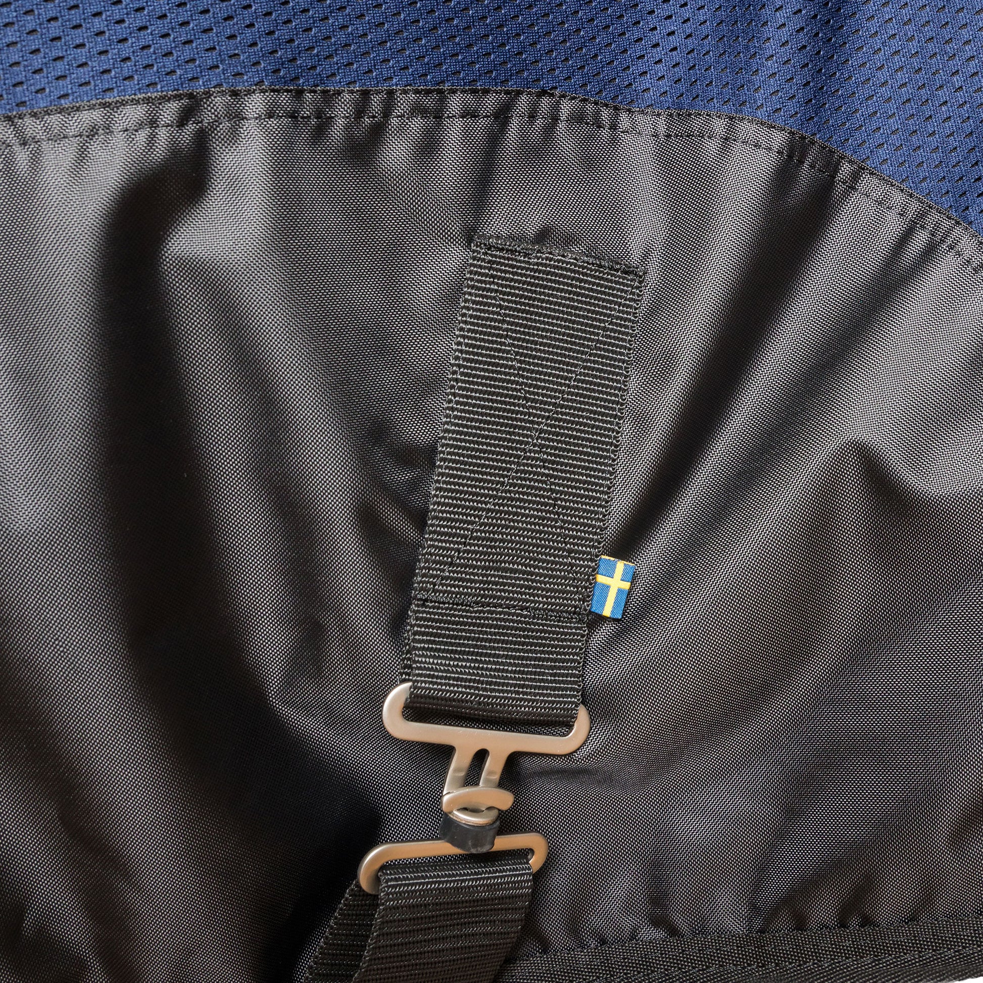 close up detail of belly closure on new mesh rug